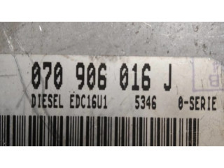 Řídící jednotka 070906016J, 1039S03645   Volkswagen Transporter - Caravelle T5 2005