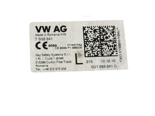 Подушка безопасности для колен 5G1880841G, T5G0841 Volkswagen e-Golf