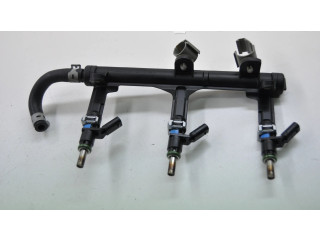 Топливная рампа    Audi A7 S7 4G   для двигателя CGXB