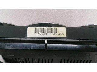 Přístrojová deska Mercedes-Benz CLS AMG C219 2005 A2195402811