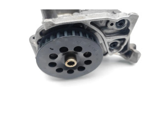 Масляный насос  CLHA 04L145305  Skoda Octavia Mk3 (5E) 