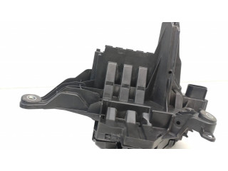   Pojistková skříňka A2135403539, 201027   Mercedes-Benz EQC 2021