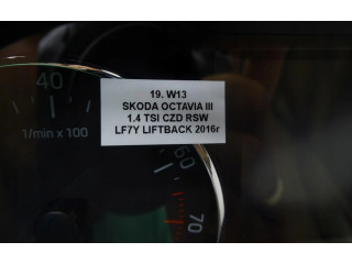 Панель приборов 5E0920980C Skoda Octavia Mk3 (5E)