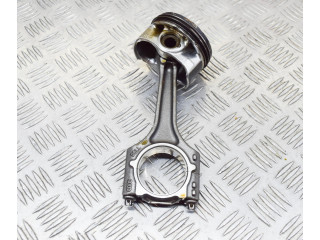 Píst 06K107065AG   Volkswagen Golf VII  pro benzínový motor 2.0 DJHA 