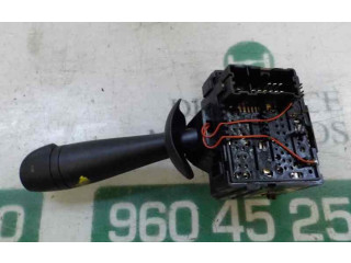 Ручка стеклоочистителей 8201168008, 255671453R Dacia Lodgy