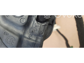 Зеркало электрическое Skoda Karoq 2017 - года