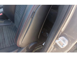 Подушка безопасности в сиденье    Mercedes-Benz A W176