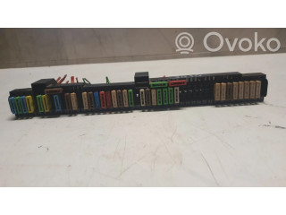 Блок предохранителей 8366570   BMW 5 E39    