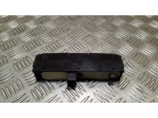 Включатель аварийных фонарей