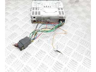 Радио/ проигрыватель CD/DVD / навигация