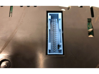 Панель приборов Volkswagen Caddy