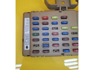 Блок предохранителей  82201FG010   Subaru Forester SF    