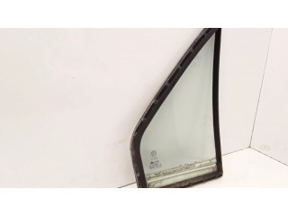 Маленькое стекло "A" задних дверей