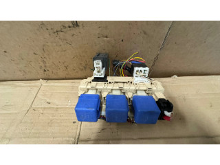   Pojistková skříňka PPT40   Nissan X-Trail T30 2004