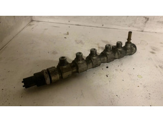 Vstřikovací lišta 8200378703   Renault Trafic II (X83)  pro naftový motor 2.5  