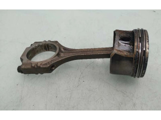  Поршень с шатуном    Volkswagen PASSAT B6  