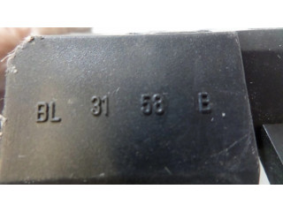 Деталь заднего фонаря