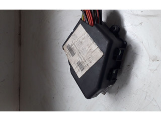 Блок предохранителей Volkswagen Golf IV