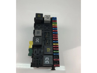 Pojistková skříňka 357937039 Volkswagen Caddy 2000