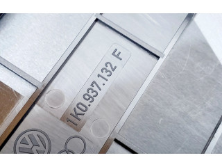   Pojistková skříňka 1K0937540C, 3C0937629D   Volkswagen Tiguan 2015