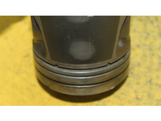 Поршень с шатуном Volvo S60