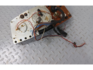 Панель приборов A0095422806, A0105422706   Mercedes-Benz 200 300 W123       