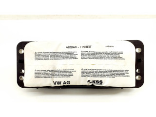 Подушка безопасности пассажира 8V0880204E Skoda Octavia Mk3 (5E)