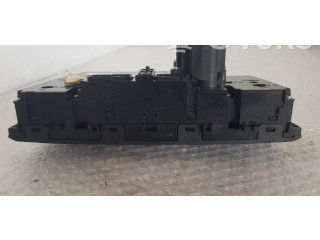 Блок управления климат-контролем 8697137   Volvo XC90