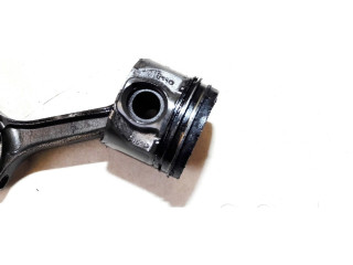 Píst 24655b Ford Mondeo Mk III pro naftový motor 2.0