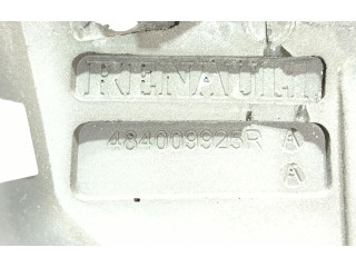 Руль Dacia Duster  2010 - 2017 года 484009925R, 34164568A      