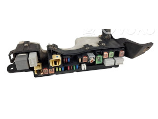 Блок предохранителей  5136YA1   Toyota Corolla Verso AR10    