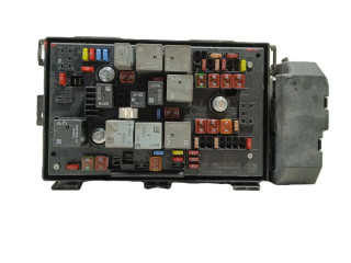 Pojistková skříňka Řídící jednotka BSM 13318784, 1110034ab Opel Astra H 2011