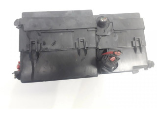 Блок предохранителей 30786923, 8688040 Volvo C30