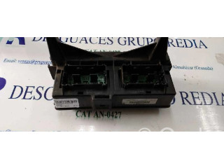 Блок предохранителей 04692085AB Jeep Grand Cherokee