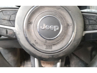 Подушка безопасности водителя    Jeep Renegade