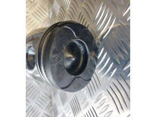  Поршень с шатуном D5204T2   Volvo V60  