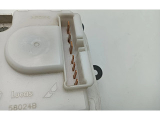 Блок управления климат-контролем P55037533AD Jeep Cherokee III KJ