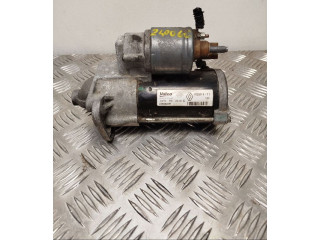 Масляный насос  K9KE628 233008223R  Renault Clio IV 