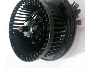 Вентилятор печки 5Q1819021G Skoda Octavia Mk3 (5E)