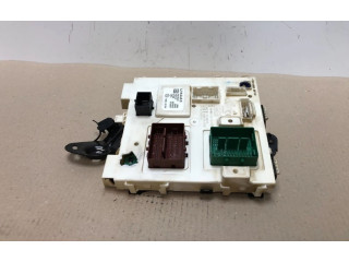 Блок предохранителей P8891894264, 8888003018 Lynk & co 01