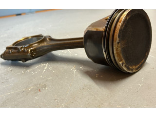  Поршень с шатуном  81P32  Audi A6 S6 C5 4B  