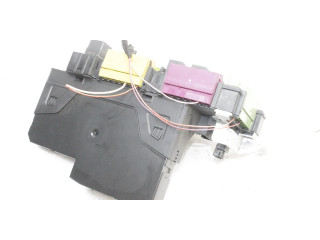 Pojistková skříňka A2049060105 Mercedes-Benz C W204 2012