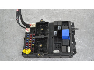 Блок предохранителей Jeep Grand Cherokee (WJ)