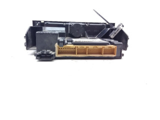 Блок управления климат-контролем    Audi A2