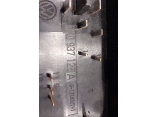   Pojistková skříňka    Volkswagen Tiguan 2007