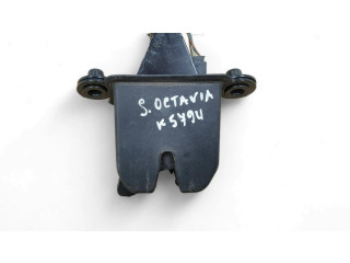 Замок багажника 1Z5827501D Skoda Octavia Mk2 (1Z) 2004 - 2013 года