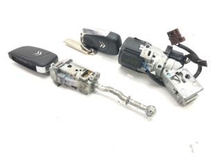 Блок управления двигателем Блок управления Citroen DS4