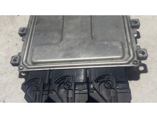 Блок управления двигателя 237105499R Dacia Logan II