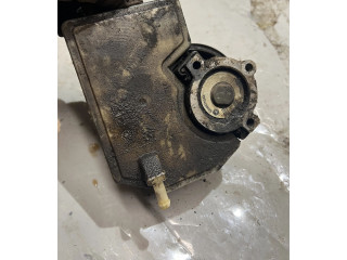 Насос усилителя руля Jeep Cherokee III KJ  2001-2008 года 52088710AE      