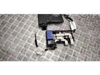 Блок предохранителей 31337182, 31327712   Volvo V70    